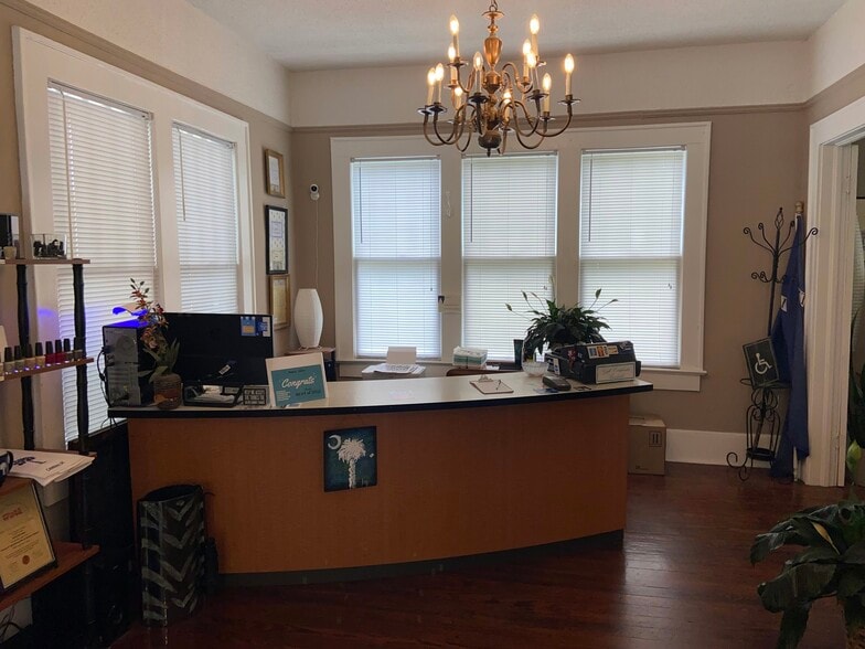 More Photos Of 716 Dekalb St, Camden Office For Sale