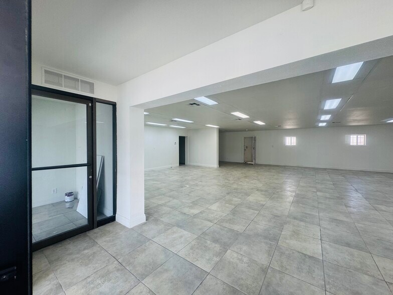 More Photos Of 825 S Decatur Blvd, Las Vegas Freestanding For Sale