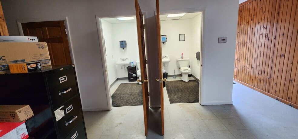 More Photos Of 736 Front St, Fredericktown Warehouse For Sale