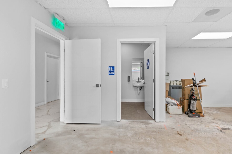 More Photos Of 111 S Garfield Ave, Montebello Medical For Lease