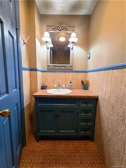 More Photos Of 48 Loomis Village Rd, Liberty Apartments For Sale