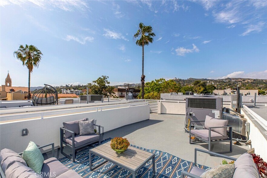 More Photos Of 1754 N Berendo St, Los Angeles Apartments For Sale