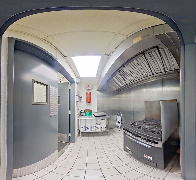 More Photos Of 62 W Inman Ave, Rahway Flex For Lease