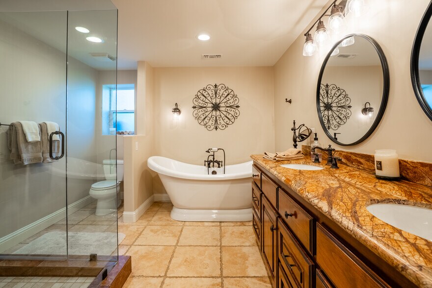 More Photos Of 10845 Meads, Orange Specialty For Sale