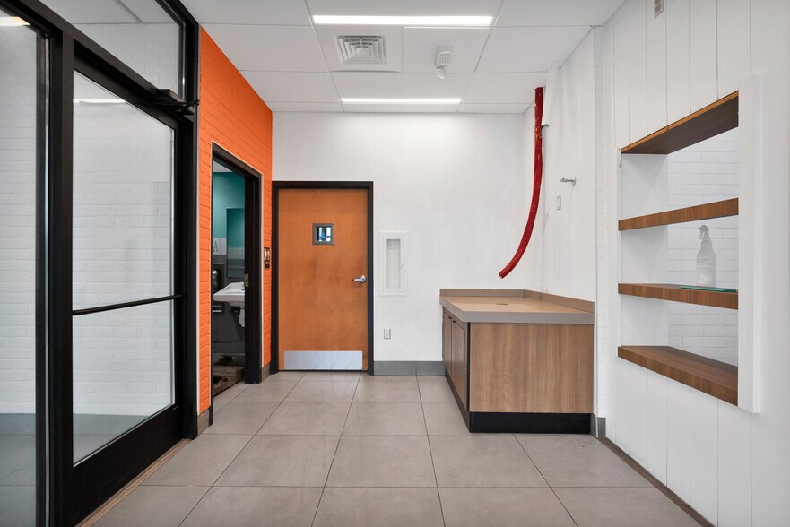 More Photos Of 507 W 3rd St, Pembroke Fast Food For Sale