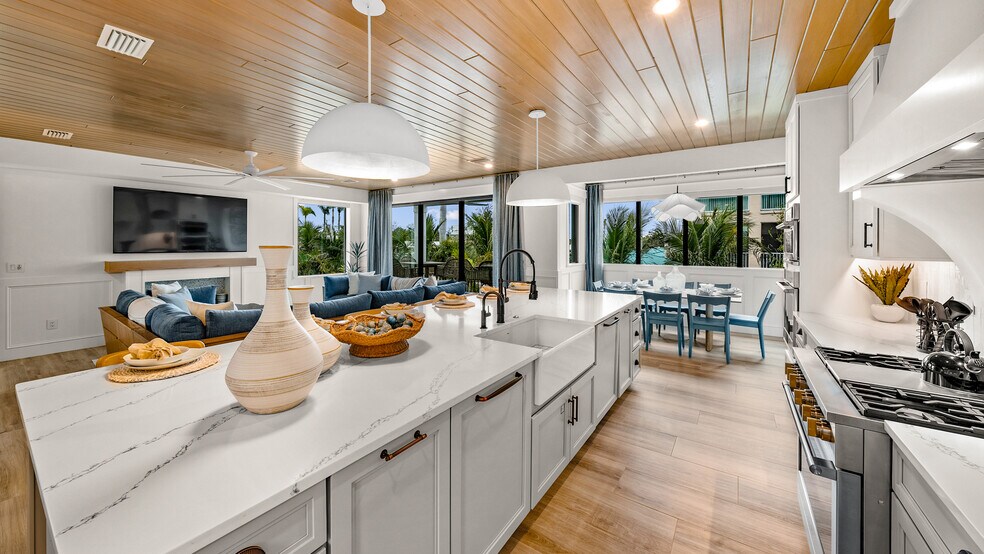 More Photos Of , Siesta Key Multifamily For Sale