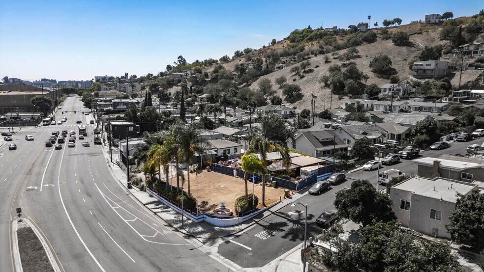 More Photos Of 4215 Huntington Dr N, Los Angeles Land For Sale