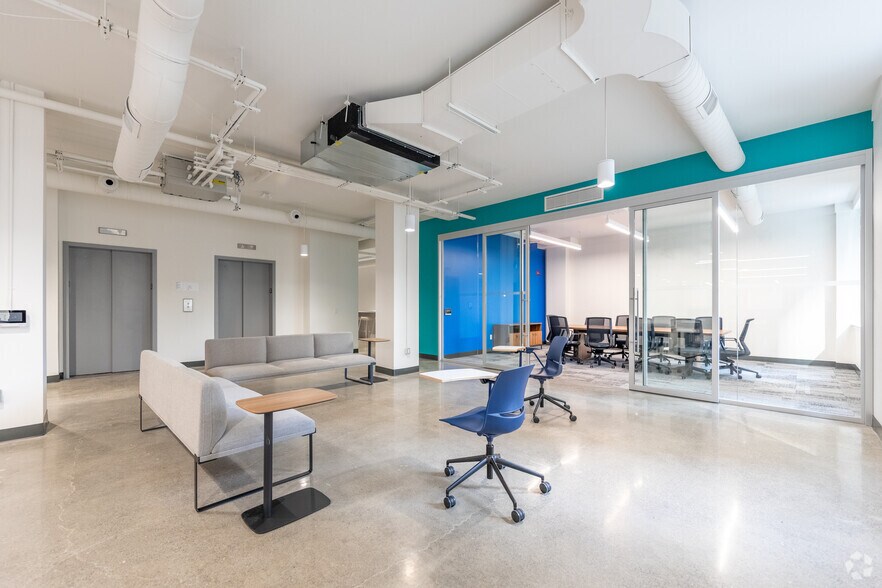 More Photos Of 67 Richmond St W, Toronto Office For Lease