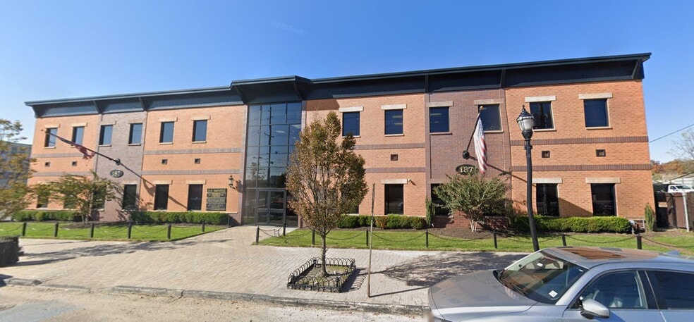 Primary Photo Of 187 Washington Ave, Nutley Medical For Lease