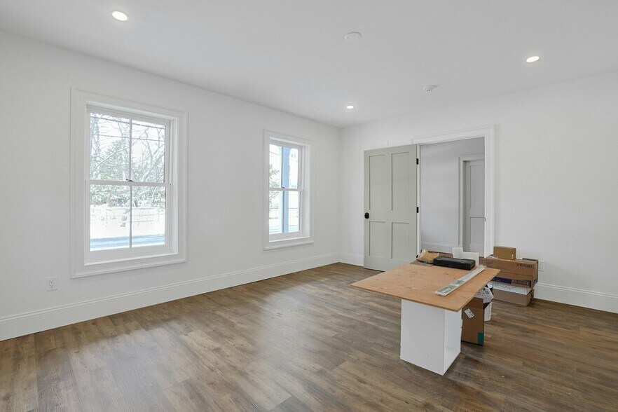 More Photos Of 77 Main St, Tappan Loft Creative Space For Lease