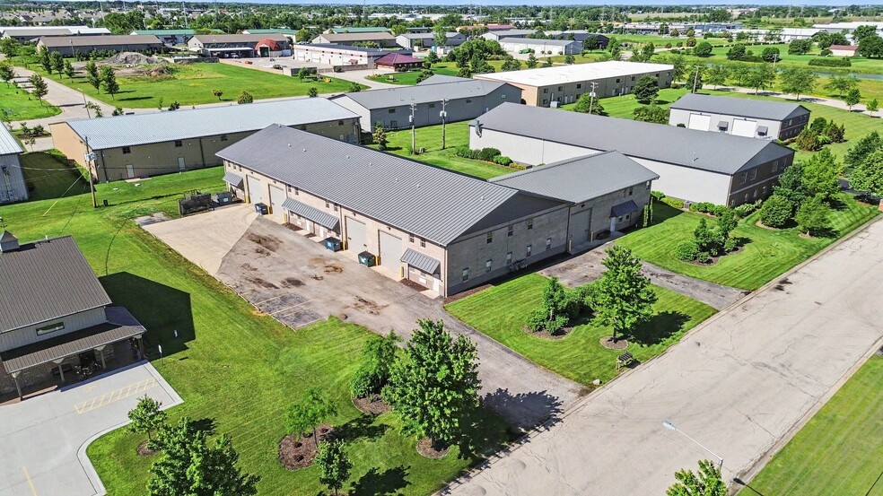 More Photos Of 12531 W Horseshoe Dr, New Lenox Warehouse For Sale