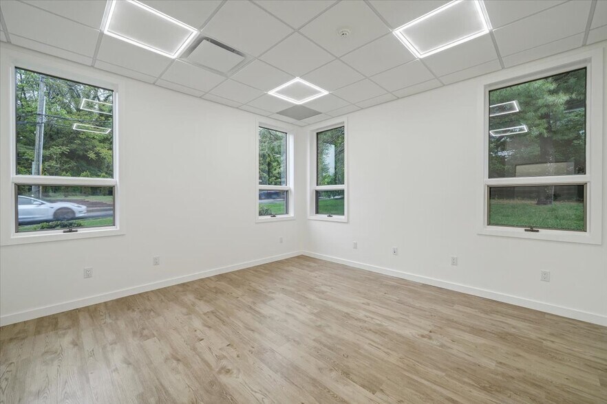 More Photos Of 72 Summit Ave, Montvale Office Residential For Lease