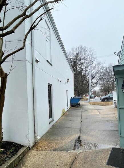 More Photos Of 921 Bay Ridge Ave, Annapolis Bank For Lease