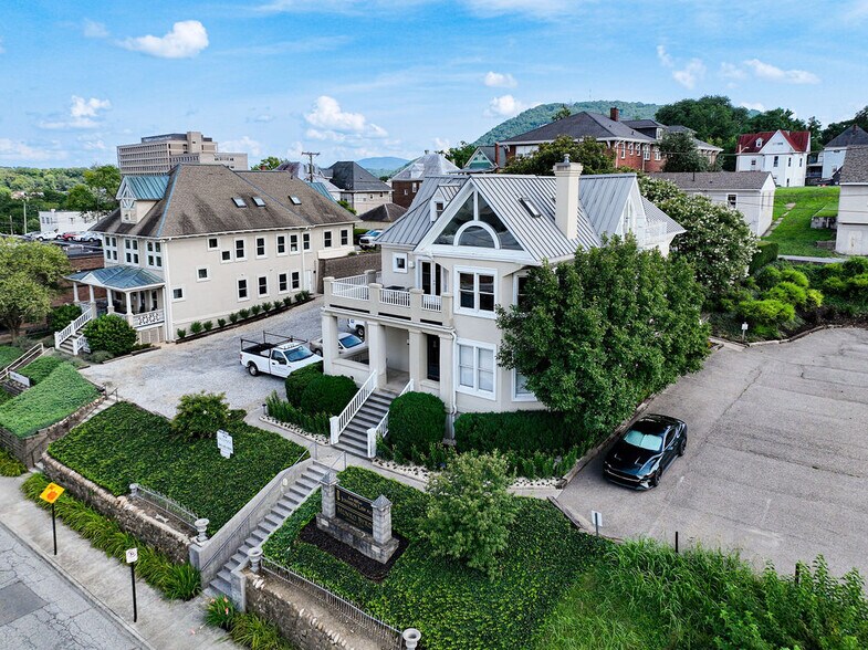 More Photos Of 120 Day Ave SW, Roanoke Loft Creative Space For Lease