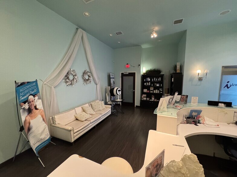 More Photos Of 2140 W Grande Blvd, Tyler Medical For Lease