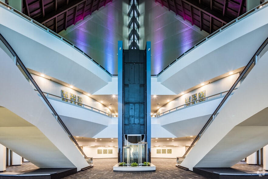 More Photos Of 2408-2488 E 81st St, Tulsa Medical For Lease