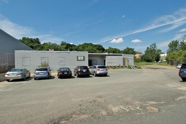 More Photos Of 1 Griffin Way, Chelsea Food Processing For Lease