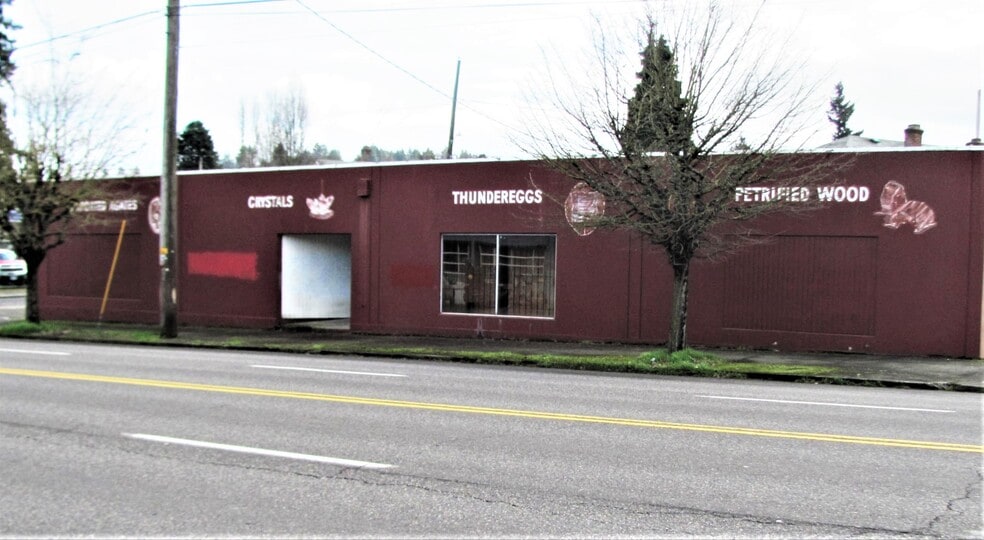More Photos Of 7736 NE Sandy Blvd, Portland Flex For Sale