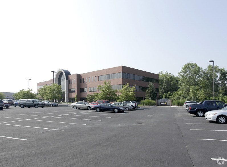 More Photos Of 2720 Airport Dr, Columbus Unknown For Lease