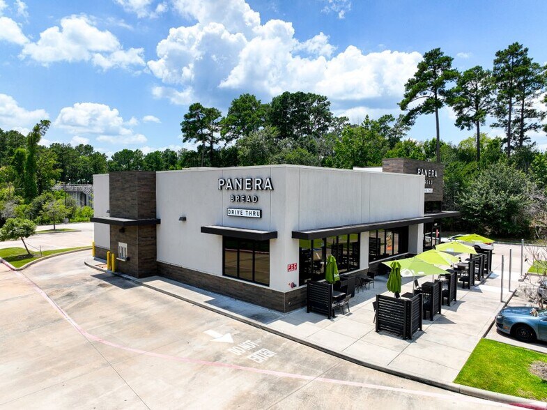 More Photos Of 15607 Highway 105 W, Montgomery Restaurant For Lease