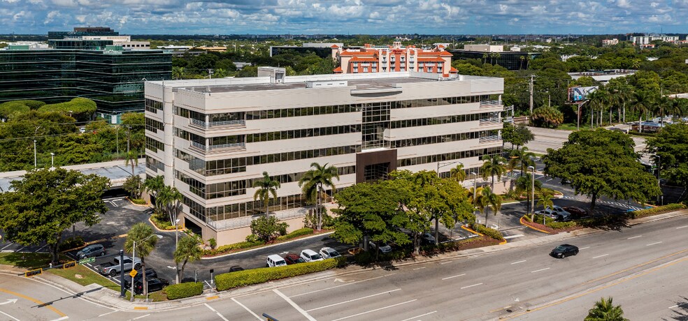 More Photos Of 200 W Cypress Creek Rd, Fort Lauderdale Office For Sale