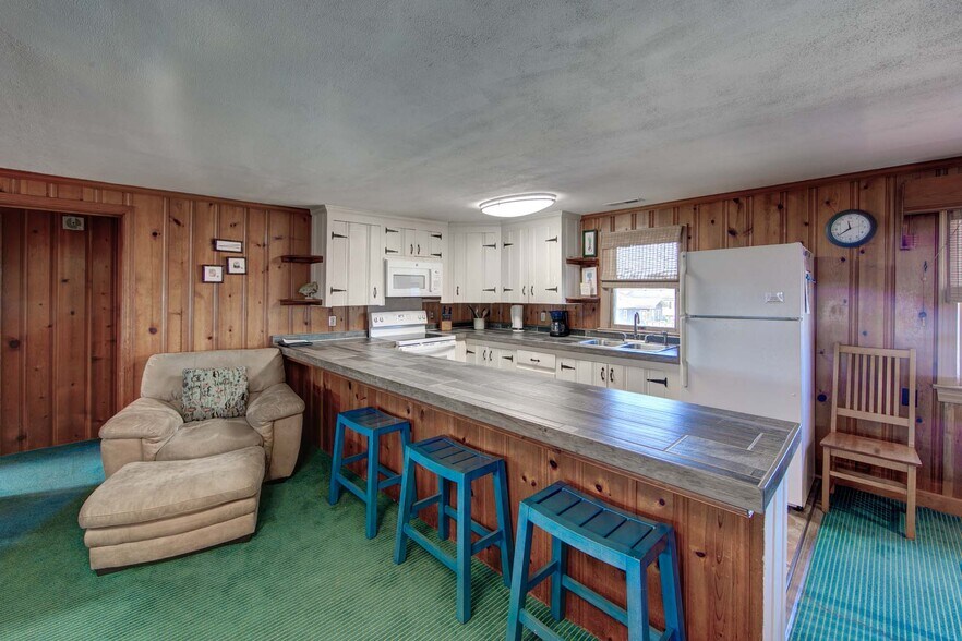 More Photos Of 9023 Gerhard st, Nags Head Apartments For Sale