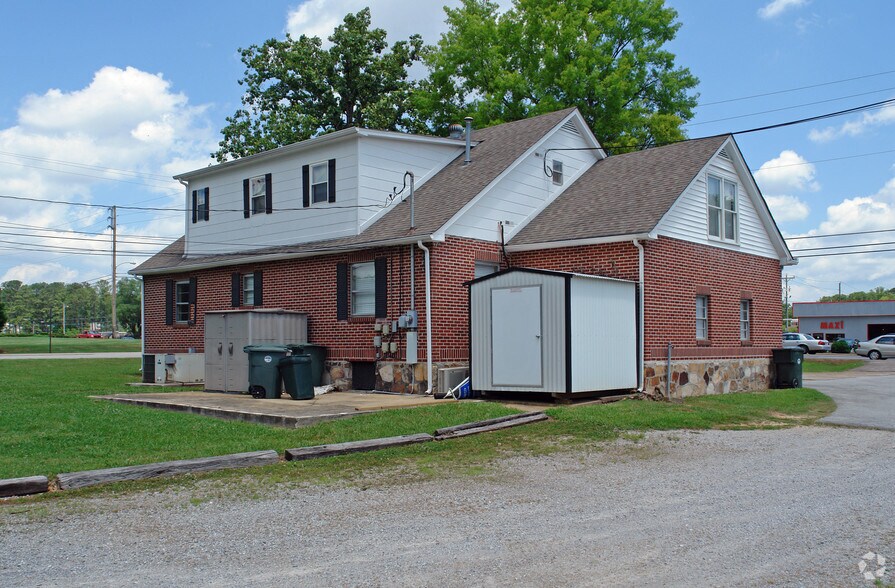 More Photos Of 7506 E Brainerd Rd, Chattanooga Medical For Lease