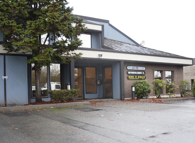 More Photos Of 3819 100th St SW, Lakewood Office For Sale