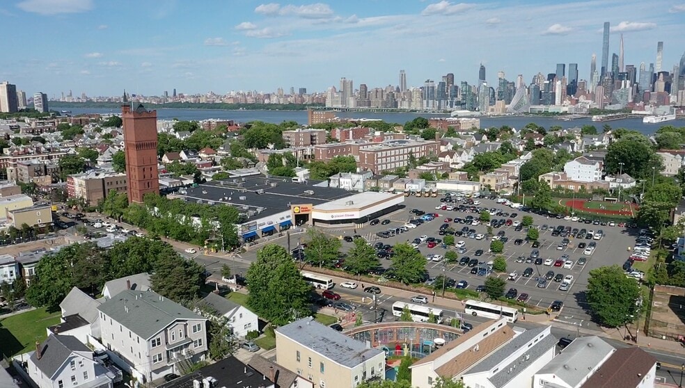 More Photos Of 208 38th St, Union City Apartments For Sale