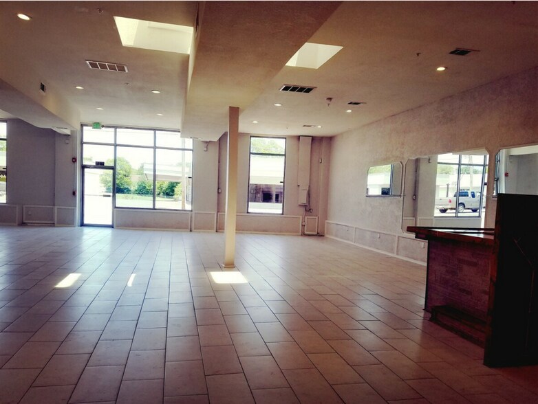 More Photos Of , Hot Springs General Retail For Sale