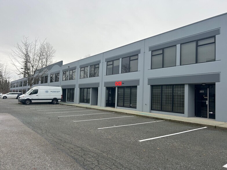 More Photos Of 8988 Fraserton Ct, Burnaby Warehouse For Sale