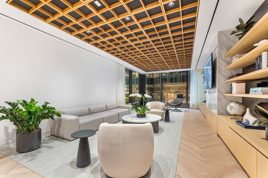 More Photos Of 43-45 E 53rd St, New York Office For Sale