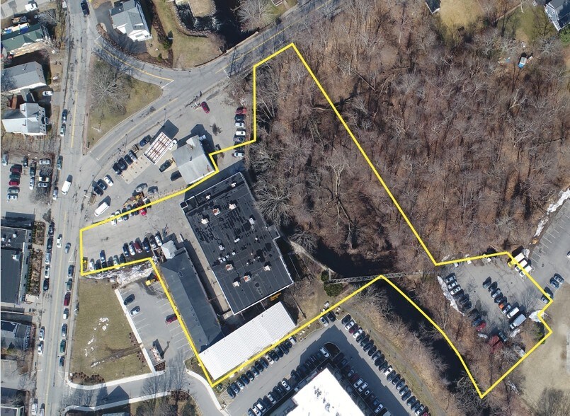 More Photos Of 152 Commonwealth Ave, Concord Flex For Lease