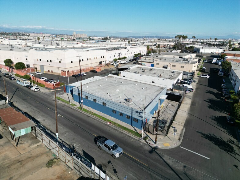 More Photos Of 1601 E 22nd St, Los Angeles Warehouse For Sale