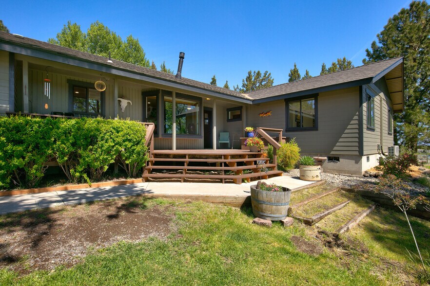 More Photos Of 61212 Obernolte Rd, Bend Specialty For Sale