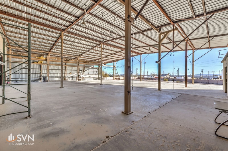 More Photos Of 6670 Gomer Rd, Las Vegas Manufacturing For Sale