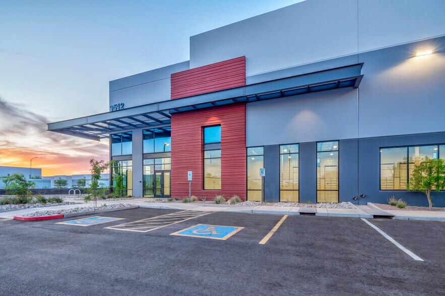 More Photos Of 9512 E Elliot Rd, Mesa Warehouse For Lease