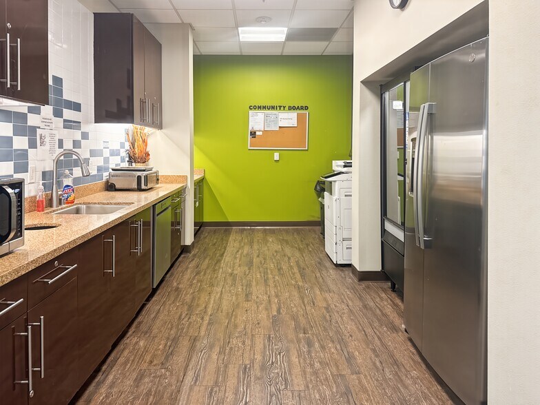 More Photos Of 6671 Las Vegas Blvd S, Las Vegas Coworking Space