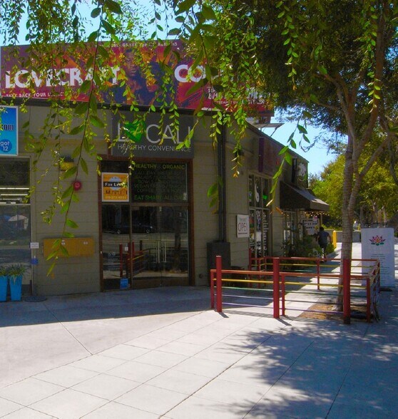 Primary Photo Of 8730 Santa Monica Blvd, West Hollywood Restaurant For Lease