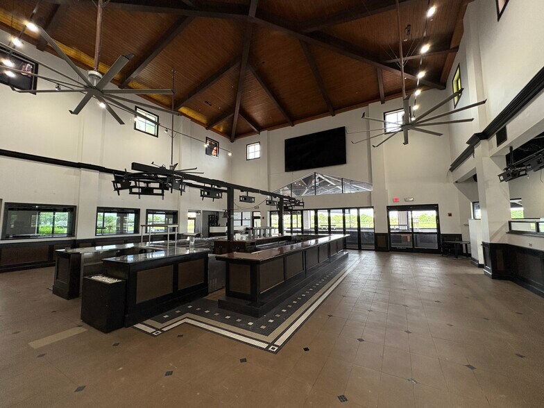 More Photos Of 15500 SW 29th St, Miramar Restaurant For Lease