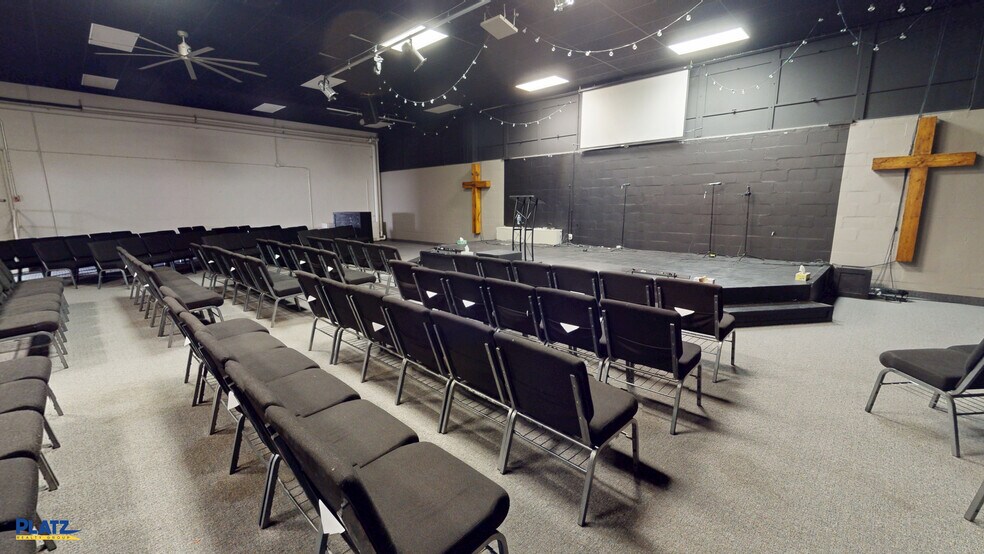 More Photos Of 2722 W Liberty St, Girard Religious Facility For Lease