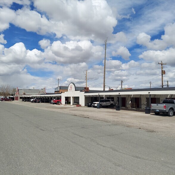 More Photos Of 485 S 100 W, Milford Hotel For Sale