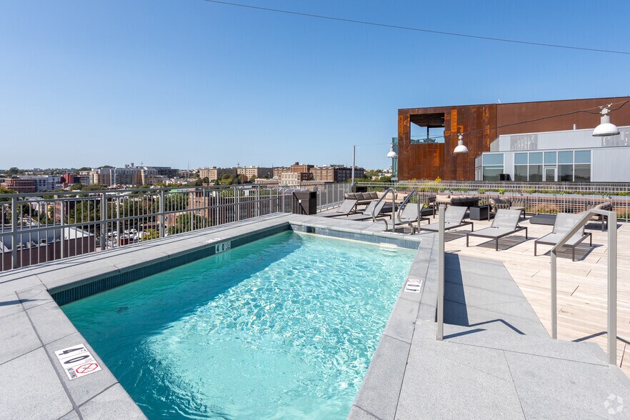 More Photos Of 901 W St NW, Washington Apartments For Lease