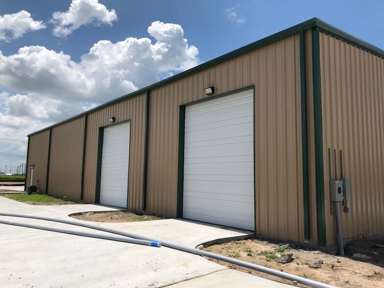 More Photos Of 5151 Logan's Run, Harlingen Unknown For Lease