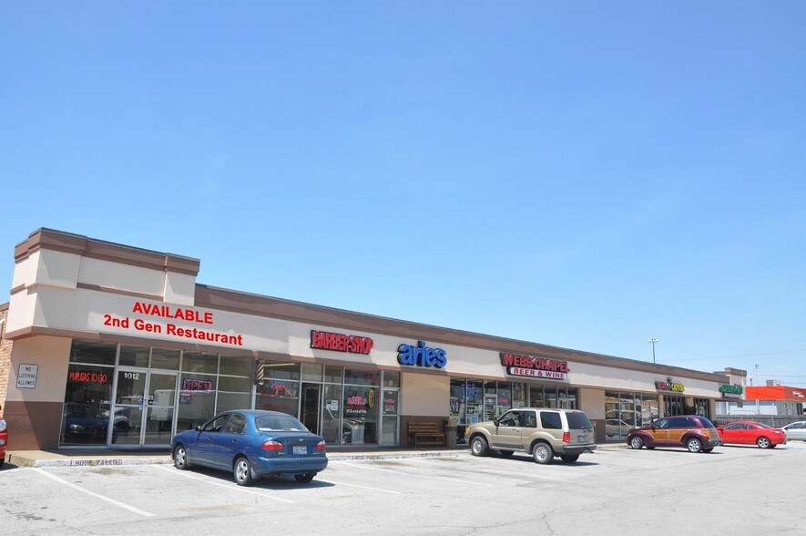 More Photos Of 1000-1012 Webb Chapel Rd, Carrollton Unknown For Lease