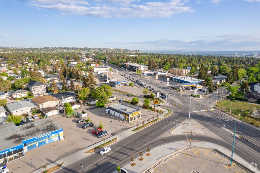 More Photos Of 905 37th St SW, Calgary Bank For Lease