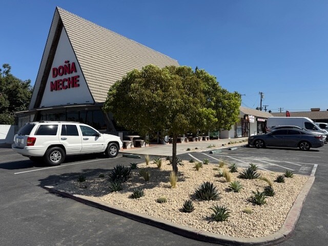 More Photos Of 1963-1981 N Tustin St, Orange Unknown For Lease