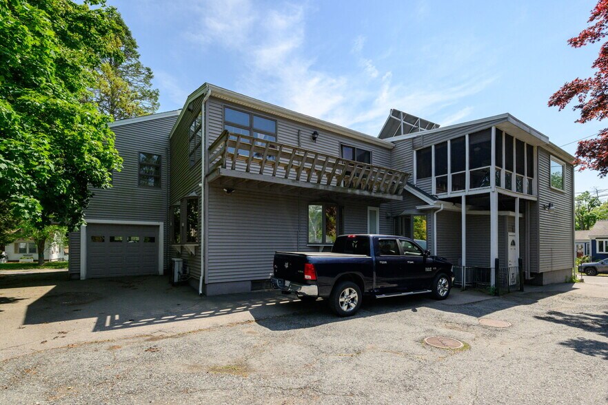 More Photos Of 275 W Main St, Norton Office Residential For Sale
