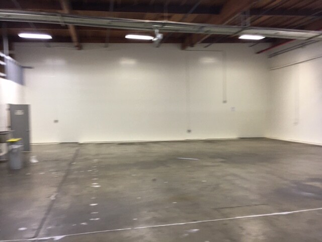 More Photos Of 380 Swift Ave, South San Francisco Warehouse For Lease