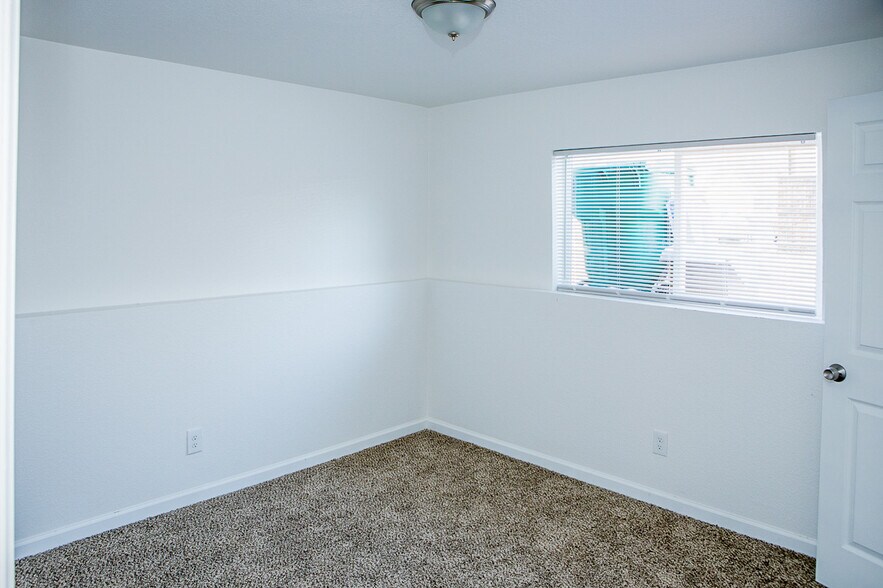 More Photos Of 4087 S Clarkson St, Englewood Land For Sale